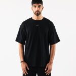 klær T442502 svart justert tee menn Alphalete